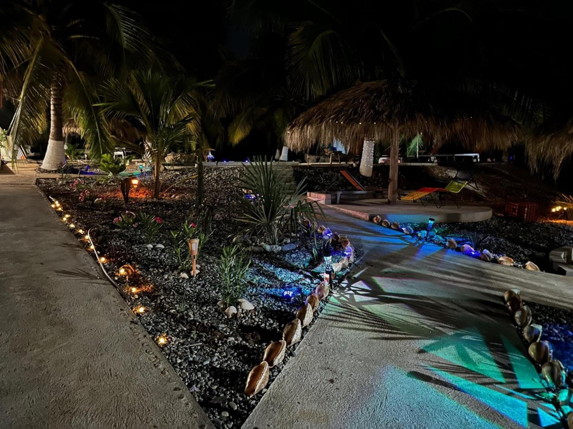 Casa Las Palmas Playa La Saladita シワタネホ エクステリア 写真